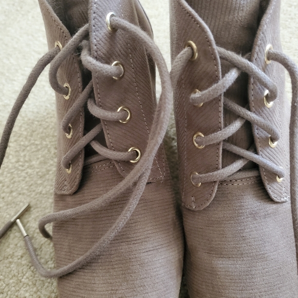 Dr. Scholls Lace Up Wedge Booties - Picture 3 of 6